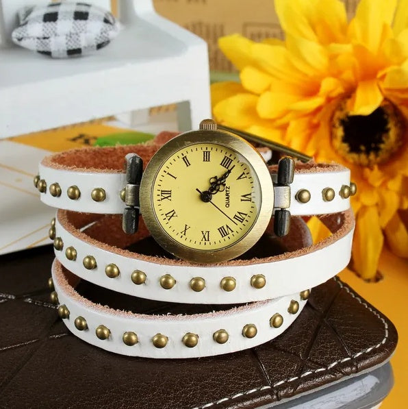 Fashionable Rivet Leather Belt Retro Watch Hand Chain
